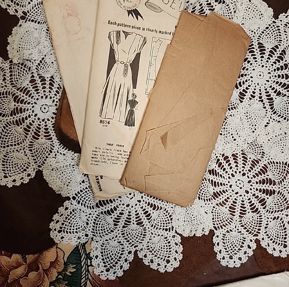 Pre WWII Women's Dress Sewing Patterns Bundle - Picture 12 of 12